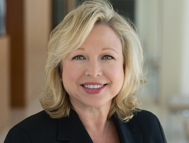 Amy MacLaren Headshot